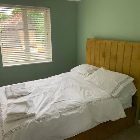 Apartamento Cosy One Bed Flat Free Parking Send Exterior foto